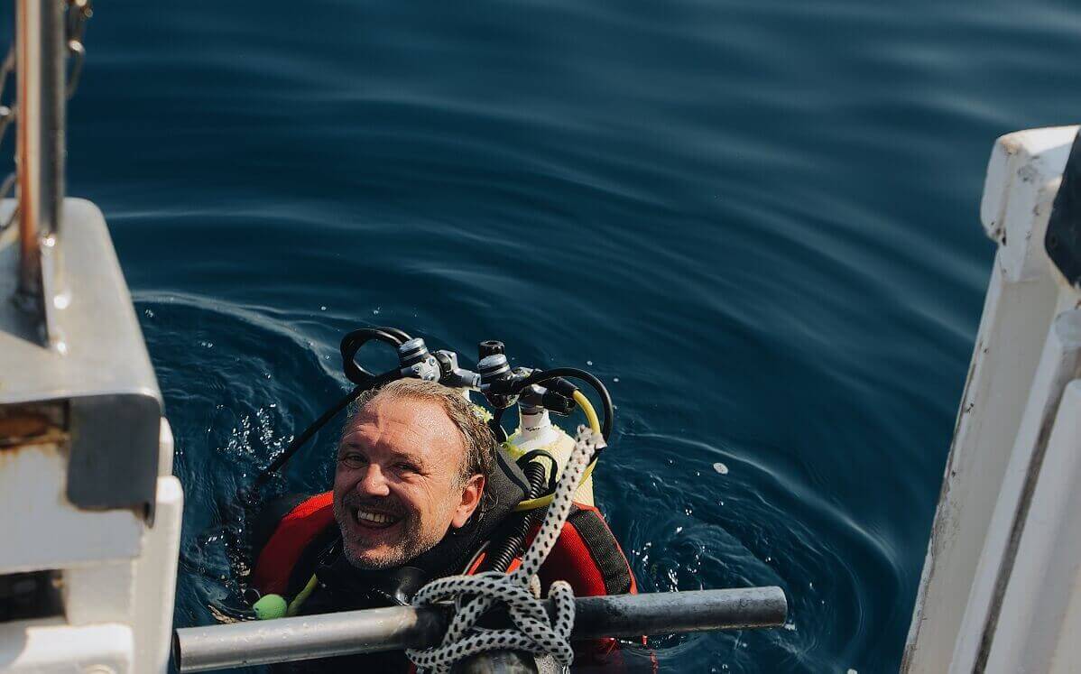happy diver
